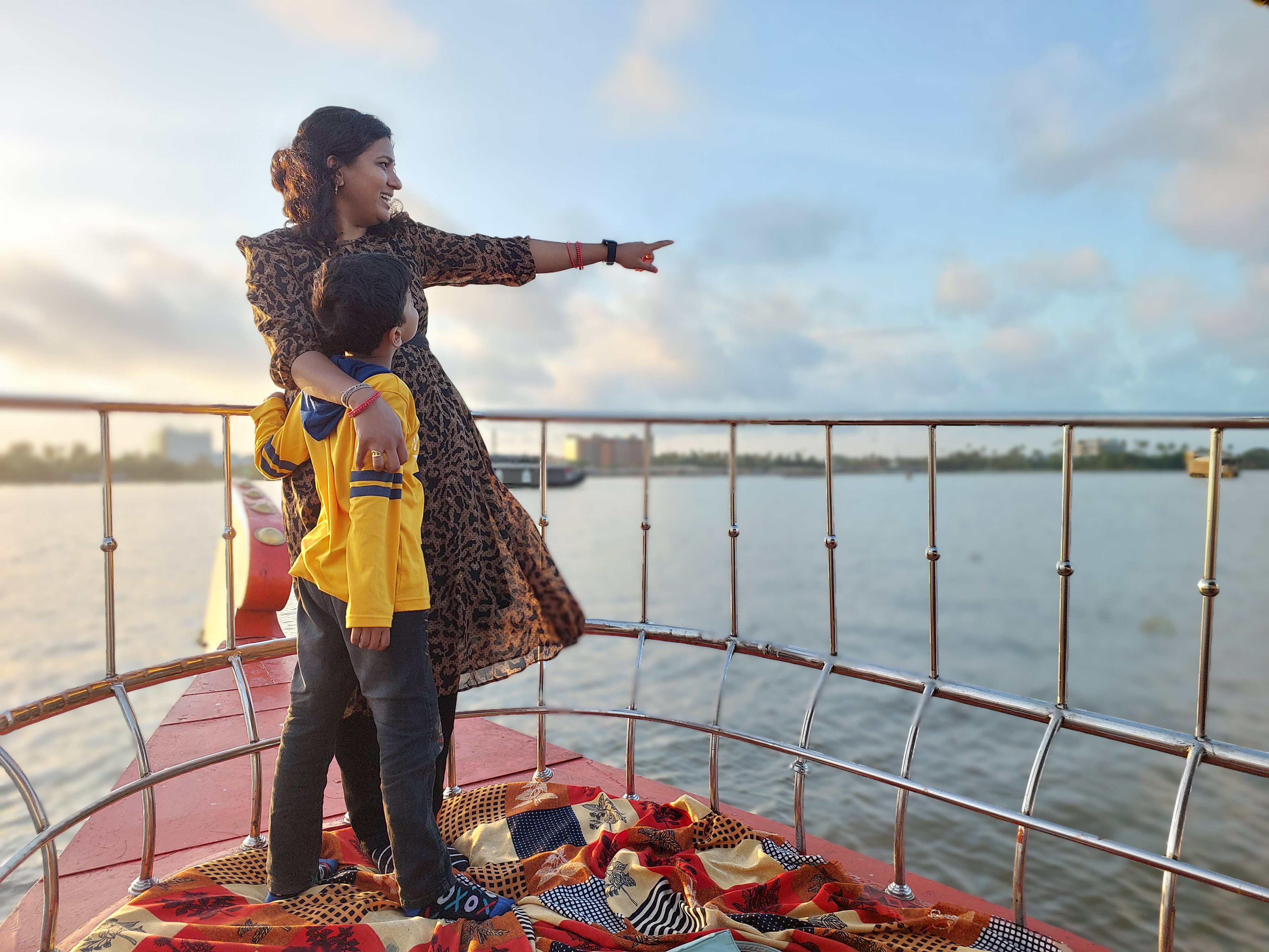 Sunrise Shikara Ride thumbnail 5